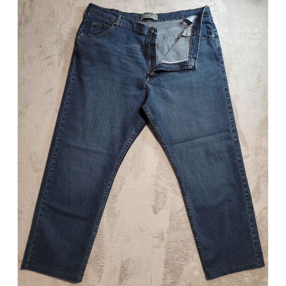 Wrangler Authentics Jeans Mens 42x32 Blue Med Wash Relaxed Straight Stretch